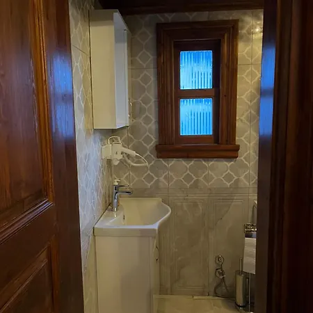 Valide Sultan Konagi *