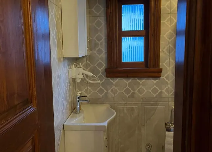 Valide Sultan Konagi *